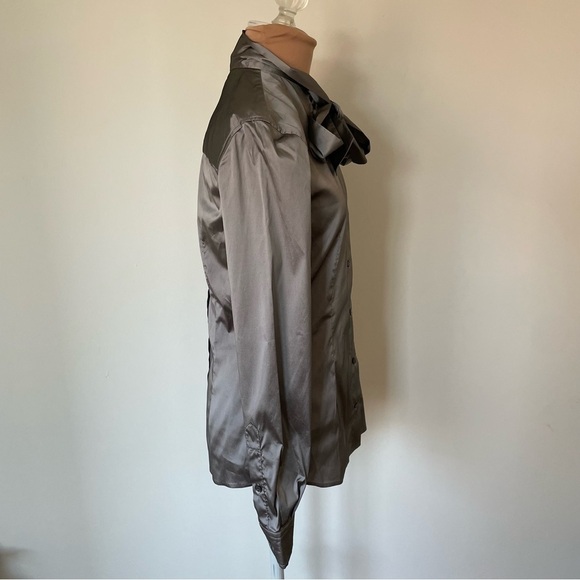 Dolce & Gabbana Silk Blend Tie Neck Button-Up Silver Gray Top EUC Sz IT 38 US 2 - Picture 7 of 12